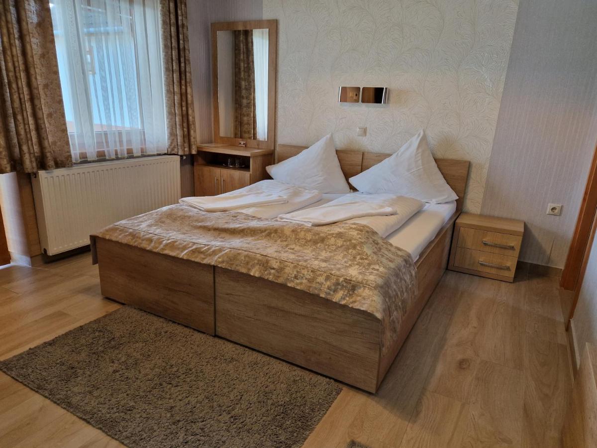 فندق Csalanosi Vendeghaz Kecskemét المظهر الخارجي الصورة