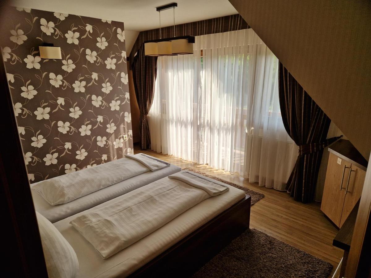 فندق Csalanosi Vendeghaz Kecskemét المظهر الخارجي الصورة